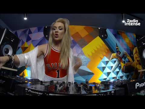Amely - Live @ Radio Intense 22.11.2017