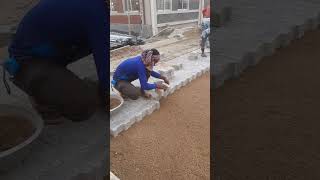 আধুনিক ডিজাইনে রাস্তার ব্লক বসানো Road block installation with a modern design Welcome to FirozZento
