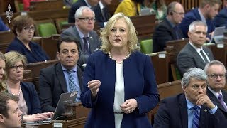 Conservatives push Trudeau on asylum seekers