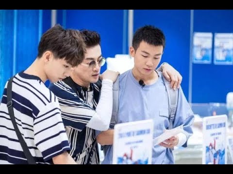 《中餐厅2》Men's Day兄弟上阵逗趣无穷 王俊凯秀家乡话“巴适得板”