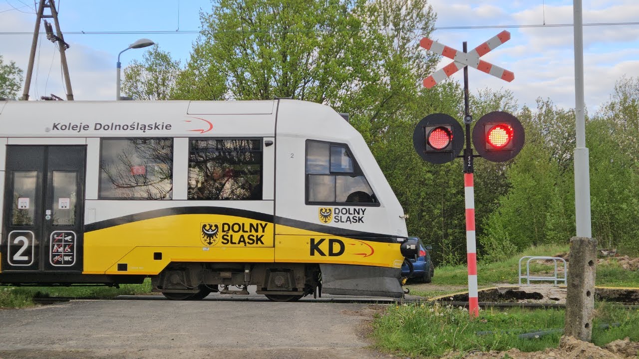 ?[*] Przejazd kolejowy (SSP)/Railroad crossing, Kwieciszowice #2