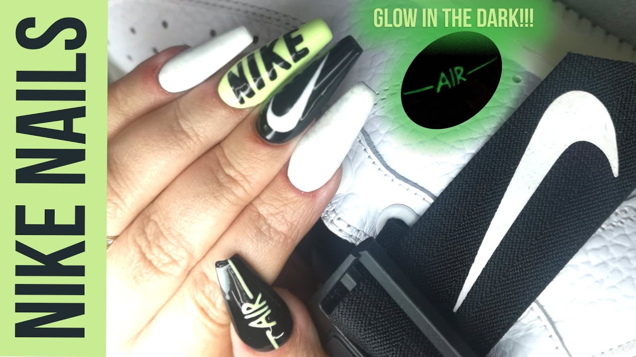 heroïsch korting Voorwoord Nike Glow in the Dark Nails with Leather Look - I'm Obsessed With Trainers  - YouTube