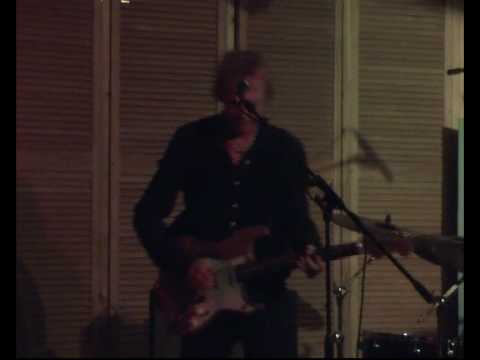 fish out water, live at uwic/ roosvelt band adlı videoyu YouTube'da izle fish out water, live at uwic/ roosvelt band adlı videoyu YouTube'da izle