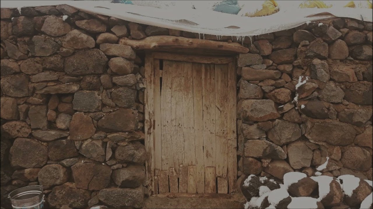 Adile Kurt Karatepe - Hafo'mun evi kaya başında (Elazığ)