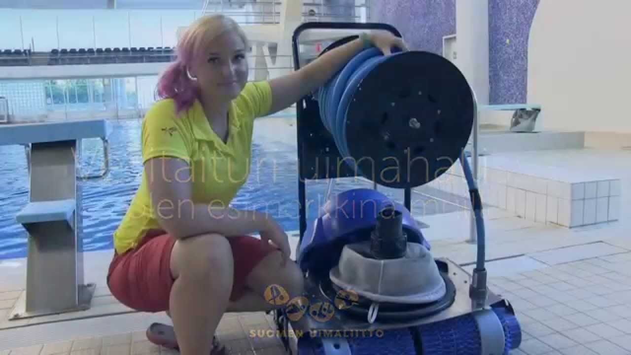 Vesitaituri uimahallissa 7 - YouTube