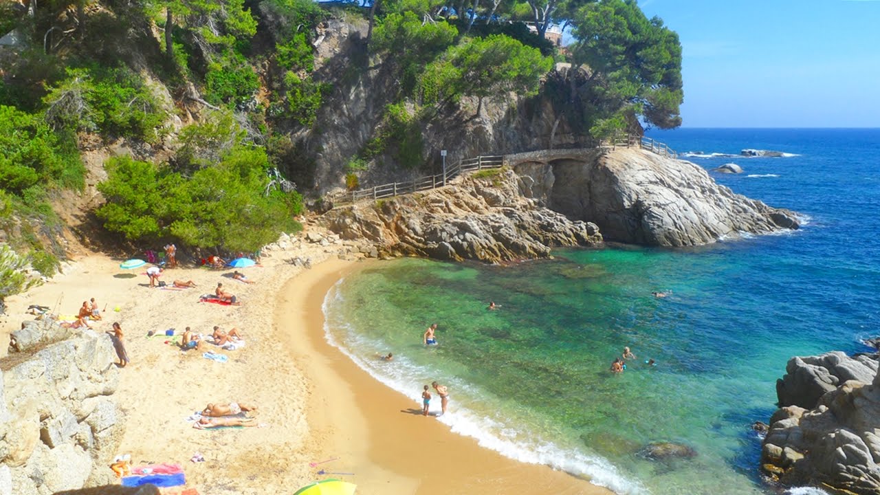 Cala del Forn e Roques Planes Sant Antoni de Calonge - YouTube