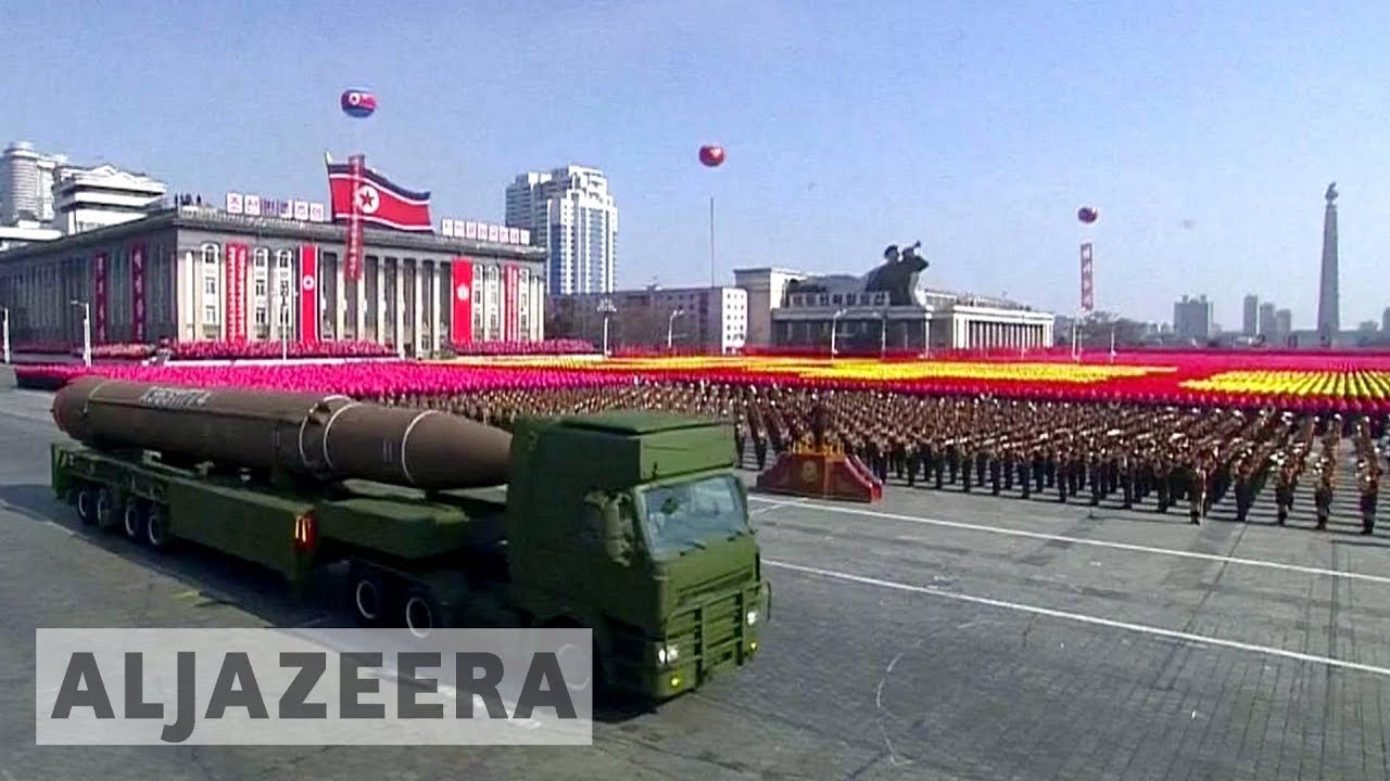🇰🇵 استعراضات عسكرية لكوريا الشمالية قبل دورة الألعاب الأولمبية بيونغ تشانغ 2018