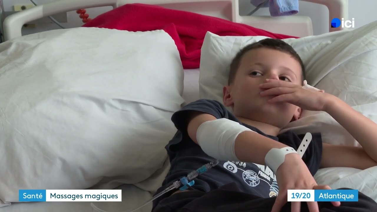 Comment le "massage magique" transforme le séjour des enfants à l'hôpital