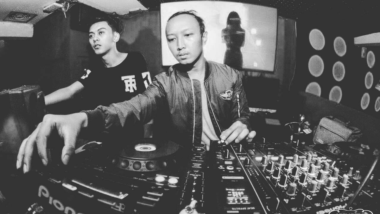 BREAKBEAT KOTA MILLES X STD JAKARTA Mixtape By Heyyo