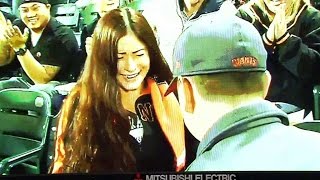 ARI@SF: Giants fan proposes between innings