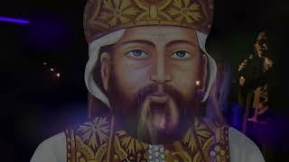ترنيمة بركات القديسين  المسرح الاسود    من احتفال ابونا ميخائيل الطوخى سمعها