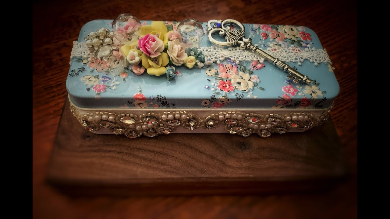 Подарочный набор в жестяной коробке с цветочным рисунком «Измененный синий».