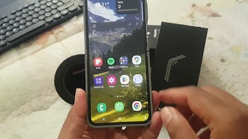 Samsung Galaxy Z Flip 6: How to Enable or Disable the Swipe Down for Notification Panel (Android 14)