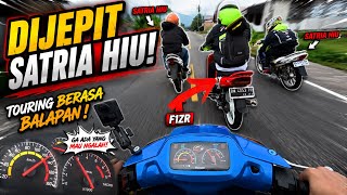 F1ZR Pinned Between 2 Satria Hiu While Touring, Who's the Fastest?‼️#satria2stroke #fizr