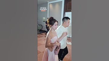 Hòa Minzy xuất hiện xinh đẹp, đi vội vã vì đến muộn đám cưới Đoàn Văn Hậu - Doãn Hải My #Disoisaodi