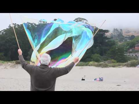 Giant Stinson Beach Bubbles in Slow-mo (Canon 550D)