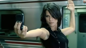 Motorola Razr 2 V9 Commercial [Full HD]