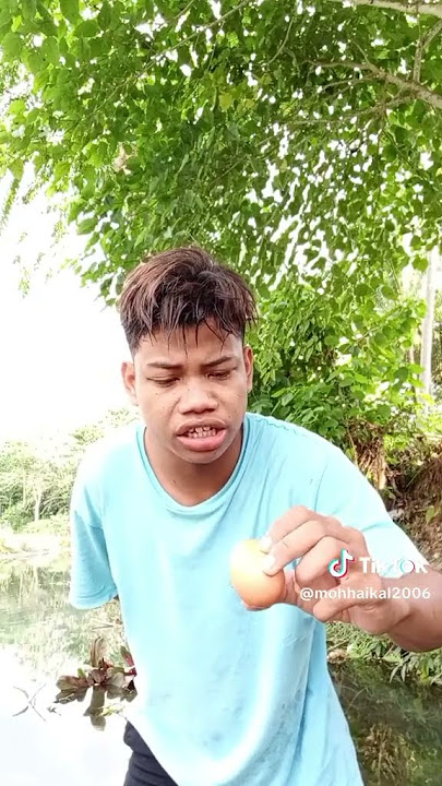 bang coba makan kuning telor mentah 🤣🤣🤣🤣🤣🤣