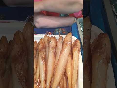 Рыбный рынок на Байкале, в Листвянке #shorts #эндемикибайкала #хариус #пелядь #сиг #омуль#голомянка