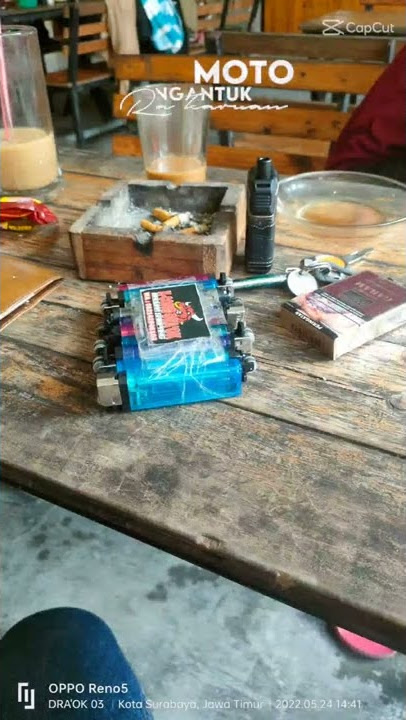 story wa leyeh-leyeh di warung