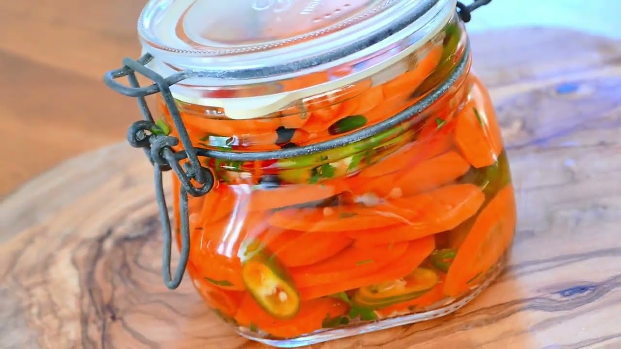 Karrota turshi/ Eingelegte Karotten/Pickled Carrots - YouTube