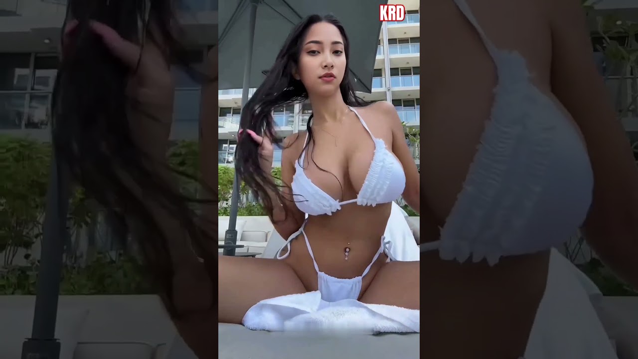 furiosa shaking her big boobs