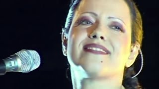 Antonella Ruggiero - "Kyrie" (Missa Luba) live