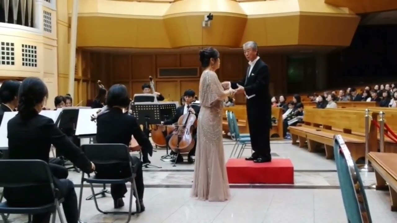 Agnus  Dei  G.Bizet  Sop. Anna Choi