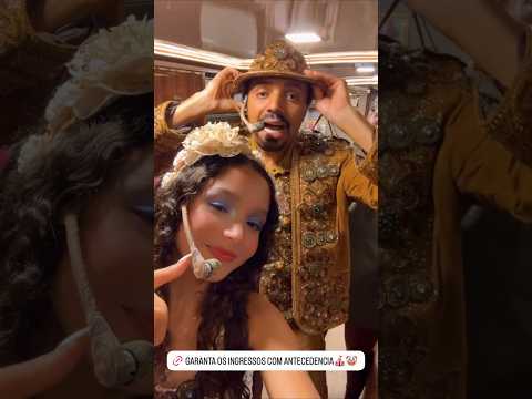 Tirullipa e suas filhas agradecendo a todos que estão indo pra o Circo do Tiru