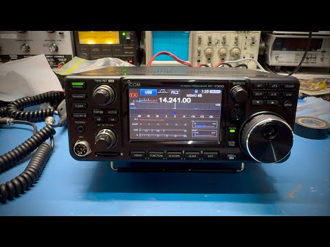 ICOM IC-7300 おまけ付き Icom IC-7300 Deluxe Package GigaParts.com