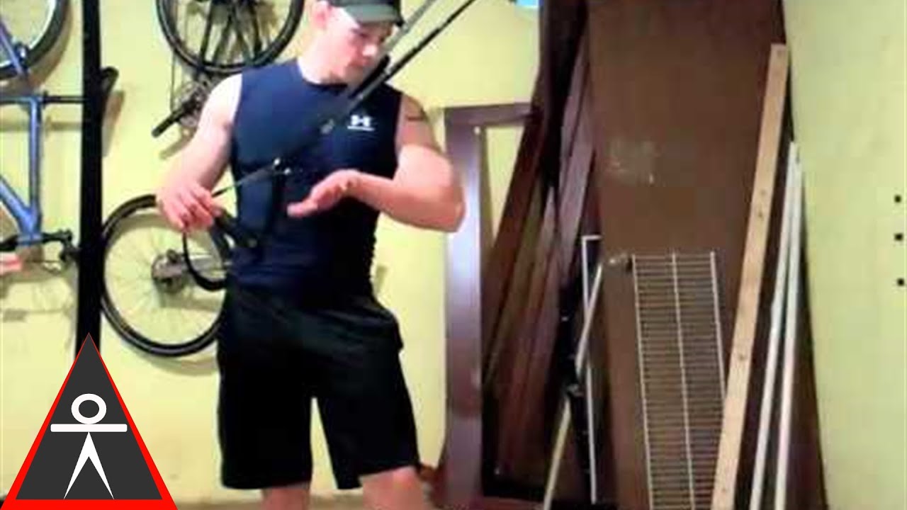 calisthenics workout program for beginners Suspension Training; 2 Straps vs. 1