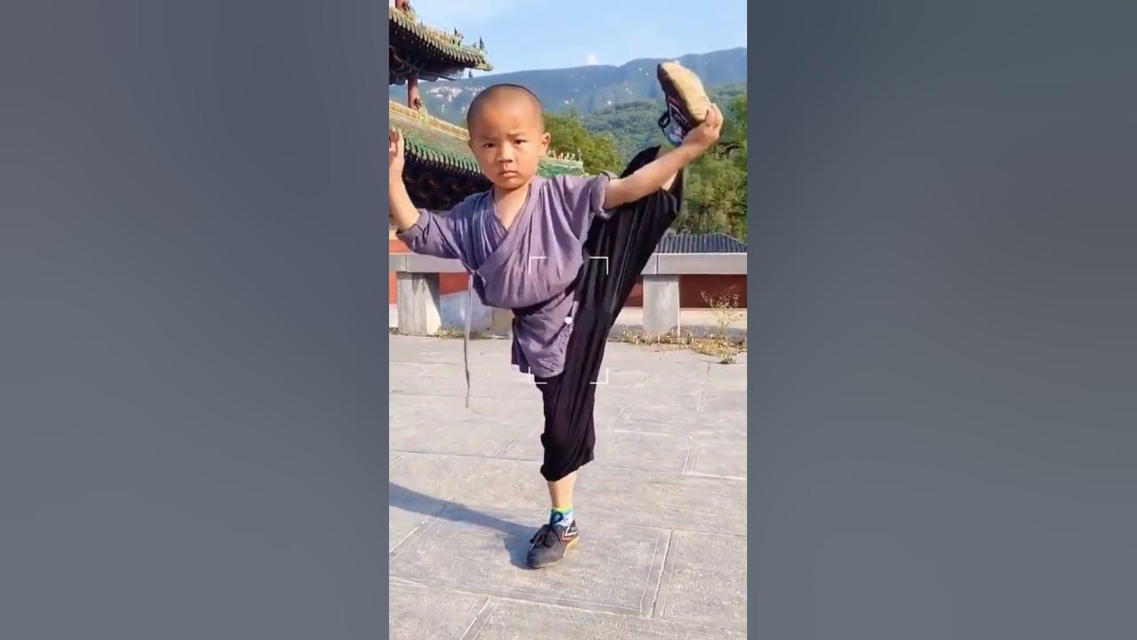 Маленький монах - YouTube