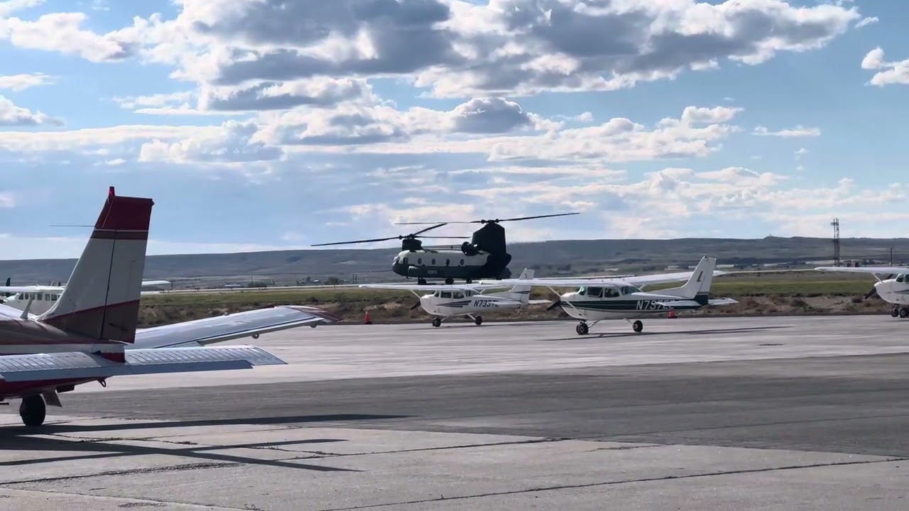 KCPR Chinook CH-47D taxi and take off