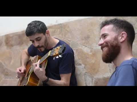 Las Alas de Ícaro - A Otro Color (feat. Los Pérez García) [Video Oficial]