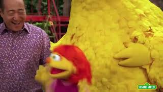 Sesame Street: Meet Julia (Full Clip | 10 Min)