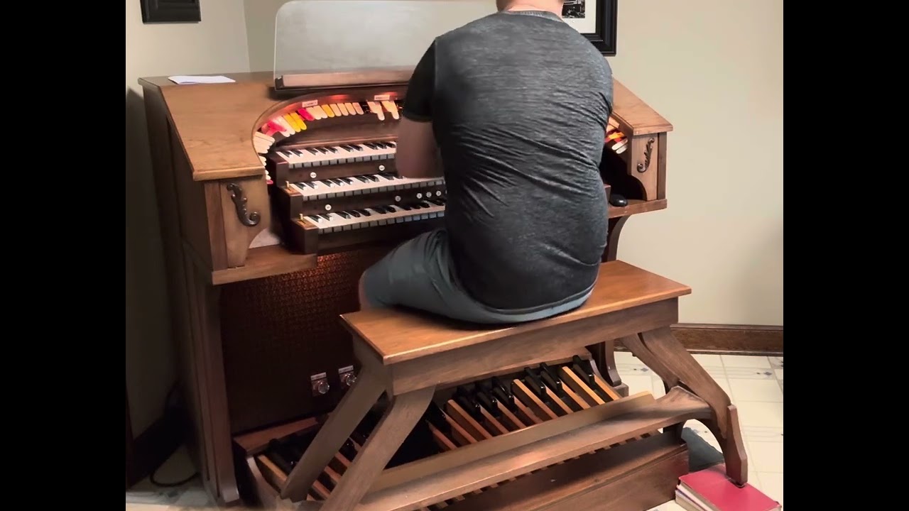 “Supercalifragilisticexpialidocious” (From “Mary Poppins”)- RODGERS THEATRE ORGAN