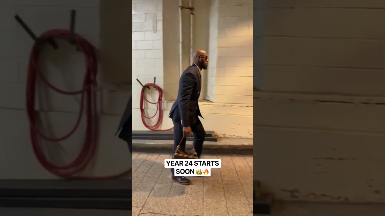LeBron Arrives Suited Up For His Sixers Debut At MSG 👔🔥