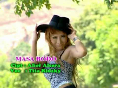 Tita Ridzky - Masa Bodo (Dangdut Mix)