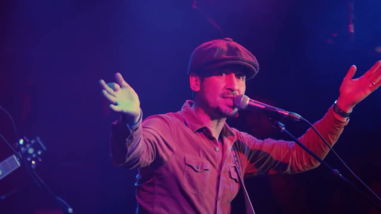 YouTubeでMamas Gun - On The Wire (at PizzaExpress Live)を視聴 YouTubeでMamas Gun - On The Wire (at PizzaExpress Live)を視聴