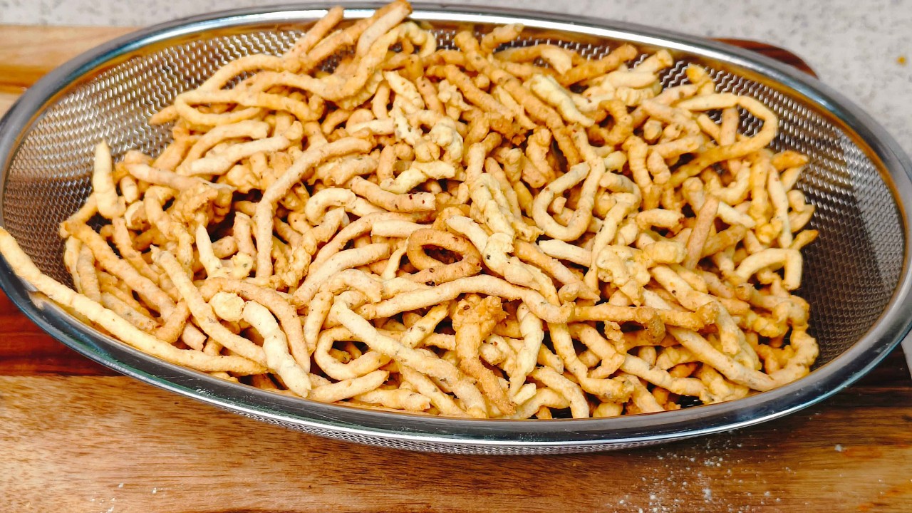 रतलामी लौंग सेव नमकीन ऐसे बनाते है हलवाई सभी सीक्रेट मसाले वजन के साथ देखिए और समझिए ratlami sev