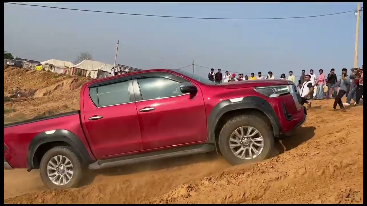 पुष्कर मेले में कार से स्टंट करते हुए लोग Puskar car seat standard Vlog||