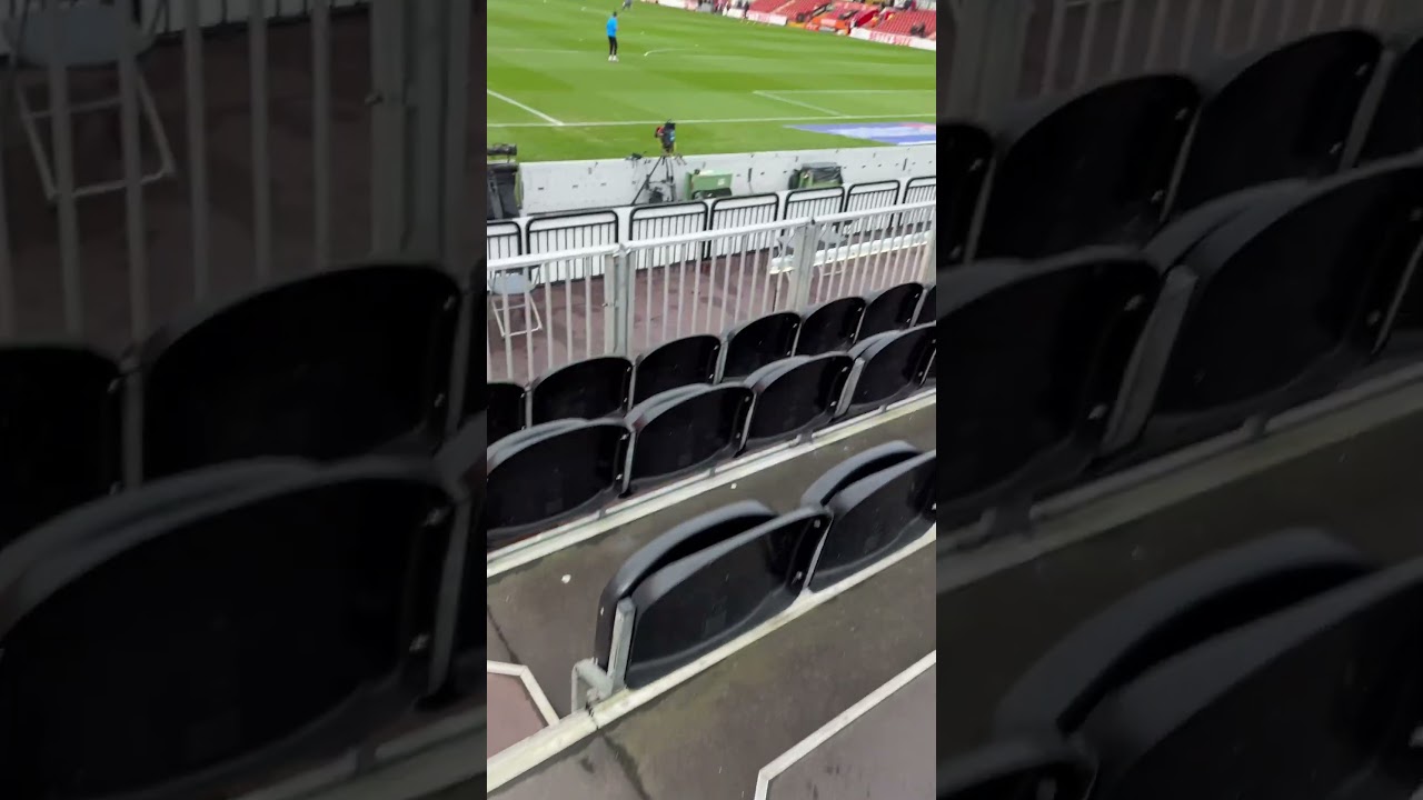 Wrexham AFC - STöK CAE RAS Temporary Kop Racecourse Ground 🏴󠁧󠁢󠁷󠁬󠁳󠁿