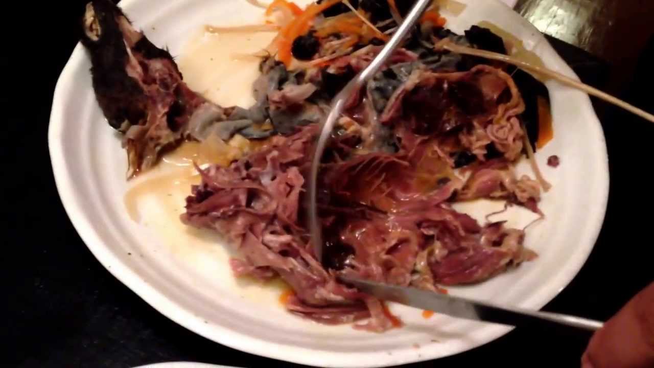 パラオの名物 フルーツバットのパイ包みスープ コウモリの解体動画 Youtube