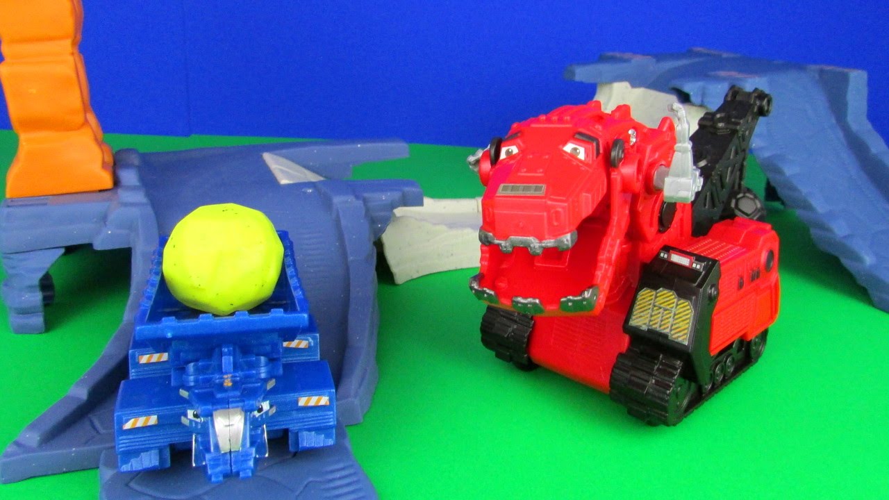 Dinotrux Rock & Load Skate Park Playset Dinosaur Unboxing by Toy Review