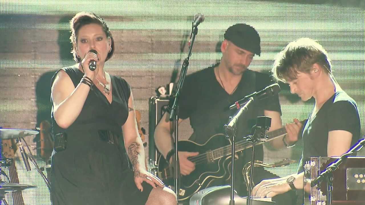 Gleis 8 - Eine Sekunde (Live im Astra Berlin)