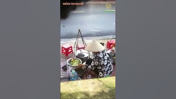 Đổ bún thừa vào nồi nước dùng rồi bán lại cho thực khách đến sau #shorts