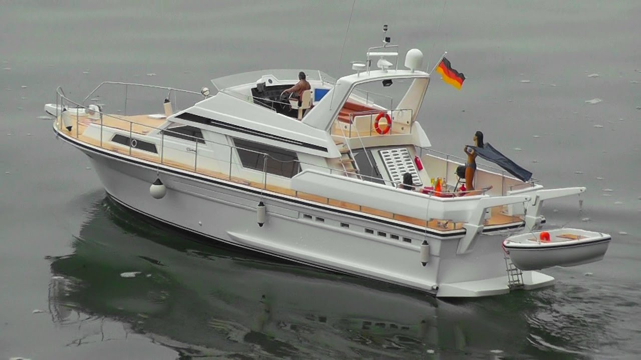 RC Boat - Cytra - Yacht - YouTube