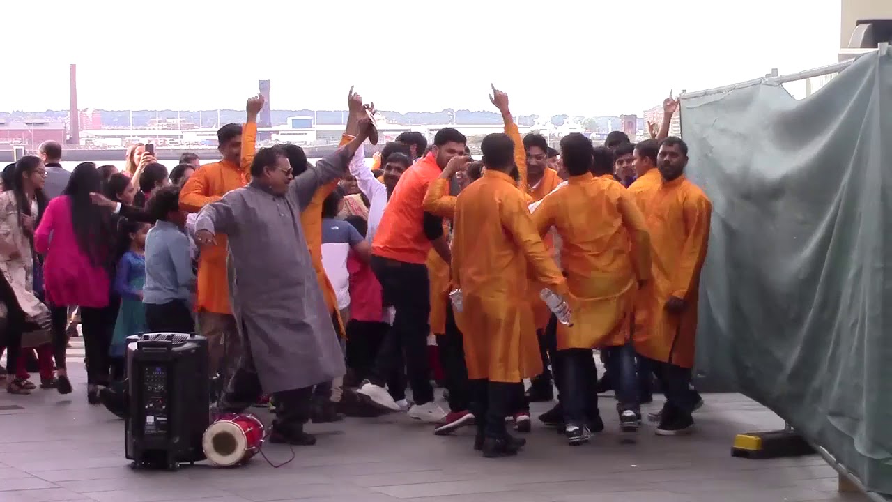 DANCERS AT THE MERSEY FERRY