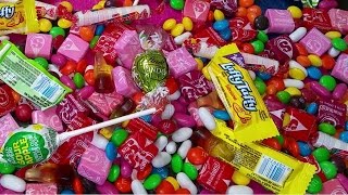 Baby teaching Daddy the colors with A lot of Candy! screenshot 3