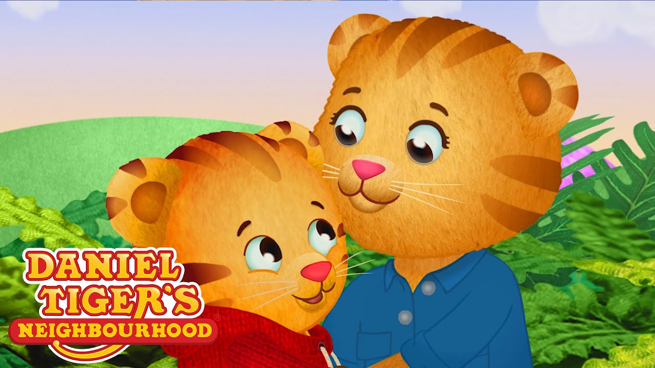 Daniel Likes to be with Mom | NEW Episode! | Season 4 (Full Episode) | Daniel Tiger